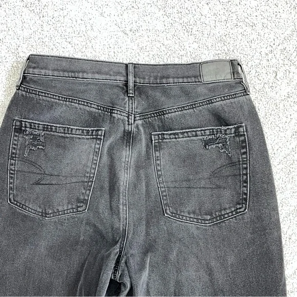 American Eagle Highest Rise 90s Boyfriend Distressed Black Jeans Womens Size 10 - Picture 10 of 11